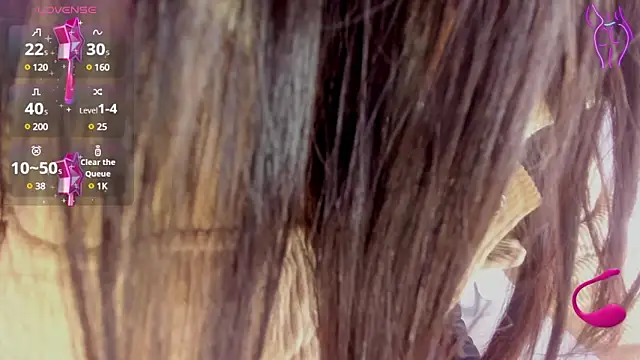 sophie ws online show from 12/19/24, 08:44