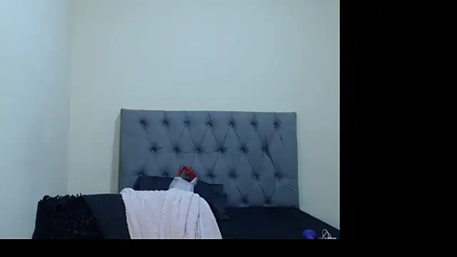 Snapshot of bellatrix25 chatting on 03/09/26, 03:38 bellatrix25 online show from 03/09/26, 03:38