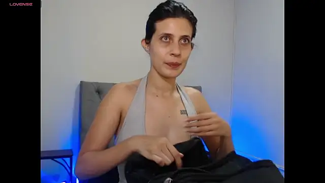 Snapshot of bellatrix25 chatting on 03/18/26, 03:15 bellatrix25 online show from 03/18/26, 03:15