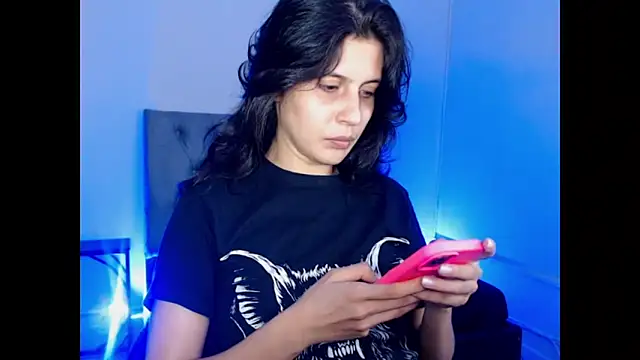 Snapshot of bellatrix25 chatting on 03/24/26, 03:28 bellatrix25 online show from 03/24/26, 03:28