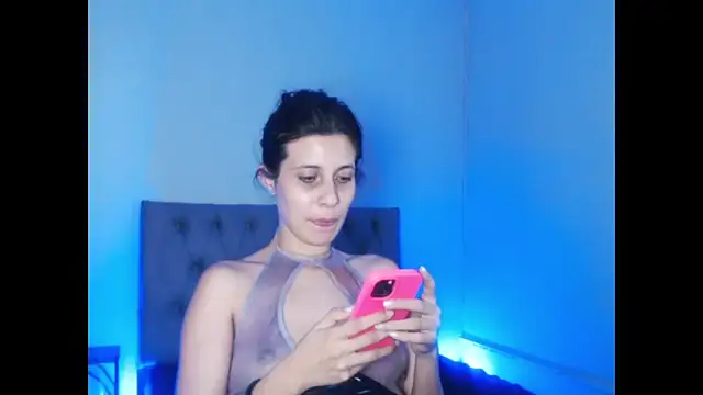 Snapshot of bellatrix25 chatting on 03/28/26, 06:51 bellatrix25 online show from 03/28/26, 06:51