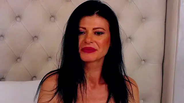 Snapshot of RosalieNorman chatting on 04/21/26, 01:42 RosalieNorman online show from 04/21/26, 01:42