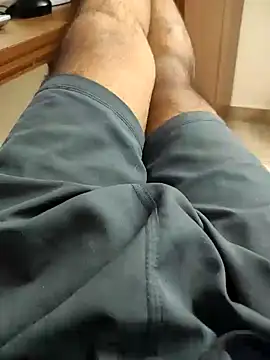 Snapshot of yoyokakshay_1996 chatting on 02/05/25, 04:36 yoyokakshay 1996 online show from 02/05/25, 04:36