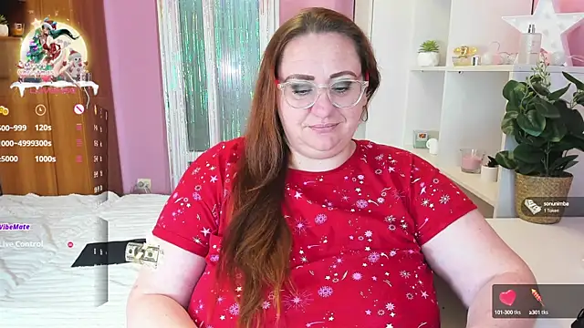 Snapshot of lovely_adelle chatting on 12/24/24, 12:22 lovely adelle online show from 12/24/24, 12:22