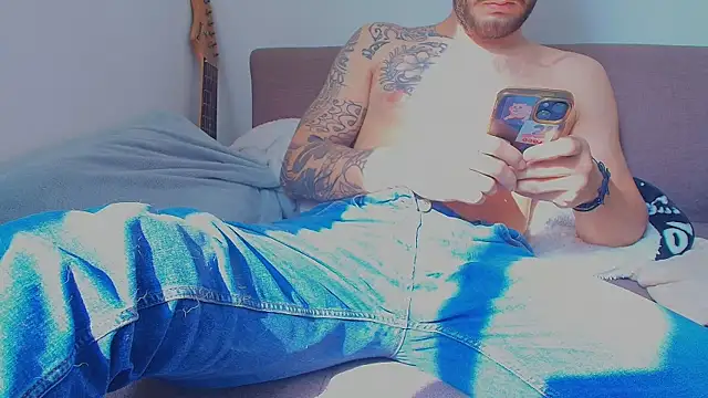 thomas gun online show from 04/01/26, 02:03