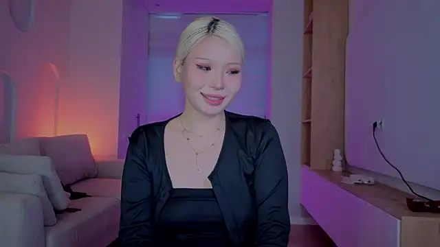 RileyMee online show from 09/27/25, 12:21