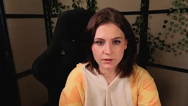 Snapshot of Diana_Flower chatting on 04/16/26, 08:48 Diana Flower online show from 04/16/26, 08:48
