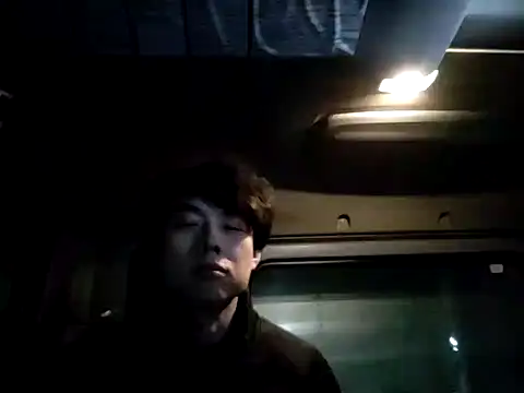 whitebriefboy online show from 01/19/25, 02:28