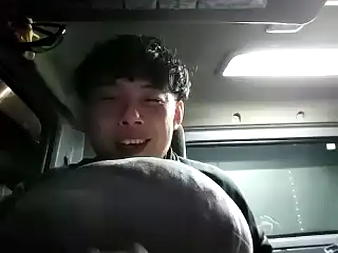 whitebriefboy online show from 01/29/25, 05:13