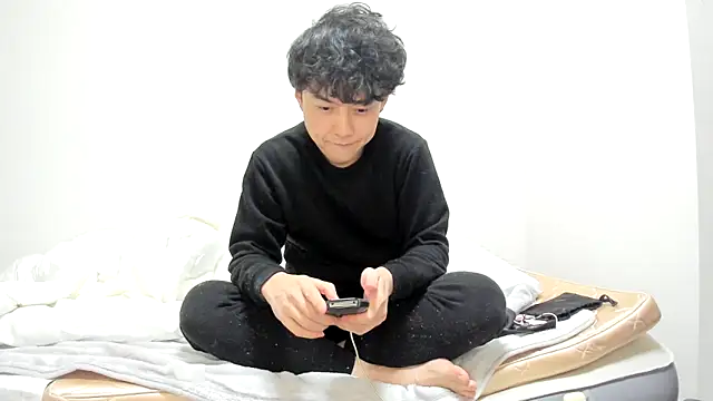 whitebriefboy online show from 02/12/25, 02:21