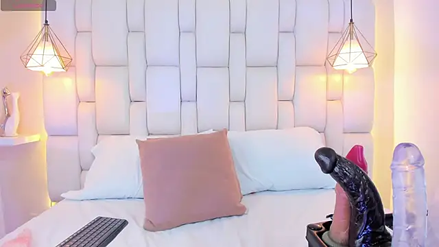 Snapshot of AslyGomez chatting on 01/20/25, 02:36 AslyGomez online show from 01/20/25, 02:36