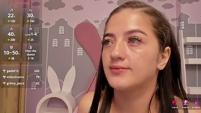 Snapshot of Annie_Cute18_ chatting on 12/24/24, 01:39 Annie Cute18 online show from 12/24/24, 01:39