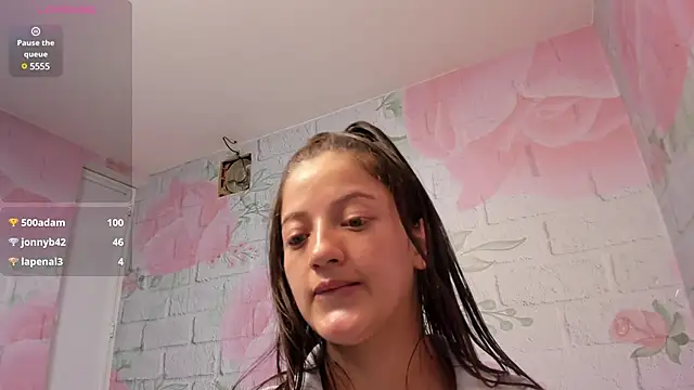 Snapshot of Annie_Cute18_ chatting on 02/21/25, 03:56 Annie Cute18 online show from 02/21/25, 03:56