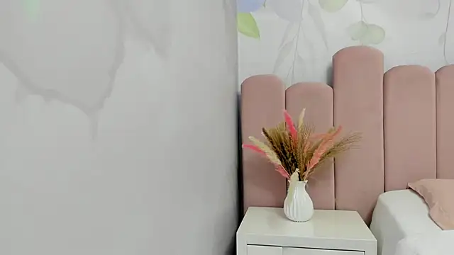 Snapshot of Annie_Cute18_ chatting on 03/05/25, 03:51 Annie Cute18 online show from 03/05/25, 03:51