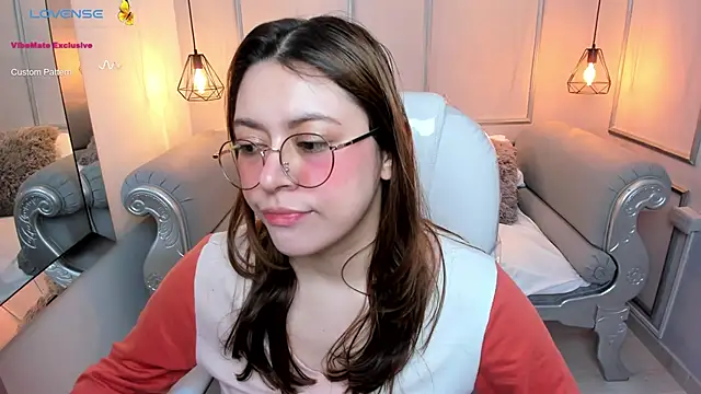 Lanna18 online show from 01/13/25, 11:41