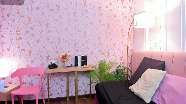 Snapshot of amber-hill chatting on 03/10/25, 07:07 amber-hill online show from 03/10/25, 07:07