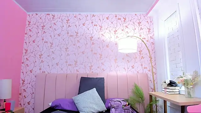 amber-hill online show from 10/28/25, 07:16