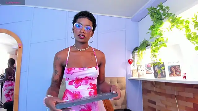 Snapshot of amber-hill chatting on 06/29/26, 12:16 amber-hill online show from 06/29/26, 12:16