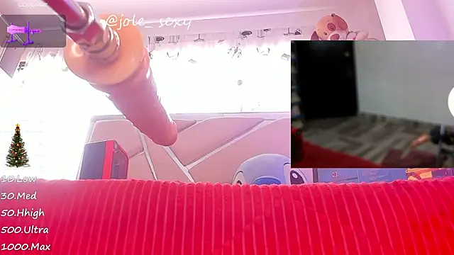 Snapshot of jolee__ chatting on 12/25/24, 03:28 jolee online show from 12/25/24, 03:28