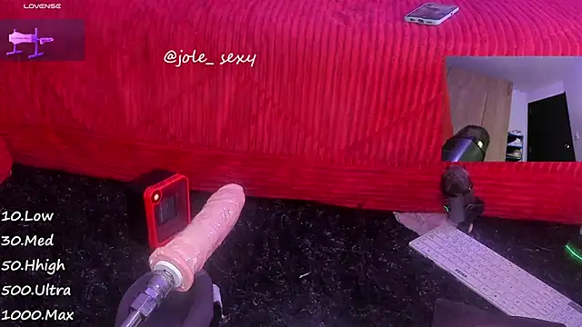 Snapshot of jolee__ chatting on 01/13/25, 06:16 jolee online show from 01/13/25, 06:16