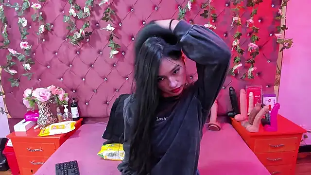 Mariana Prin online show from 11/22/25, 03:05