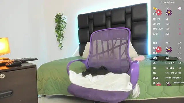 Snapshot of Joe23__ chatting on 01/26/25, 12:26 Joe23 online show from 01/26/25, 12:26