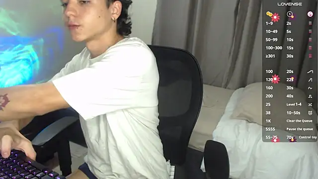 Snapshot of Joe23__ chatting on 03/05/25, 03:51 Joe23 online show from 03/05/25, 03:51