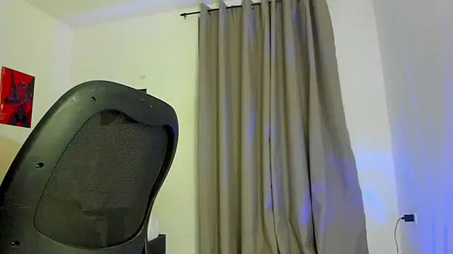 Snapshot of Joe23__ chatting on 10/05/25, 02:21 Joe23 online show from 10/05/25, 02:21