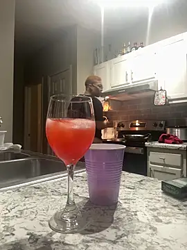 Snapshot of SexyHoneyRedd chatting on 02/11/25, 11:44 SexyHoneyRedd online show from 02/11/25, 11:44