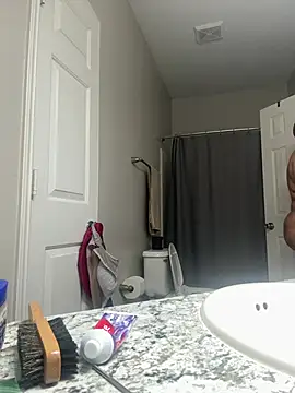 Snapshot of SexyHoneyRedd chatting on 02/12/25, 11:29 SexyHoneyRedd online show from 02/12/25, 11:29