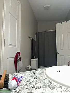 Snapshot of SexyHoneyRedd chatting on 02/13/25, 11:15 SexyHoneyRedd online show from 02/13/25, 11:15