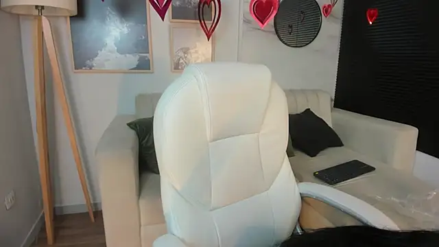 Janne lee online show from 02/08/25, 10:07