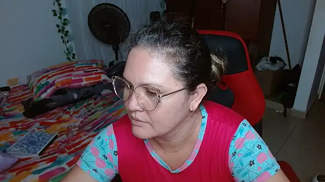 helenca43 online show from 02/24/26, 10:35