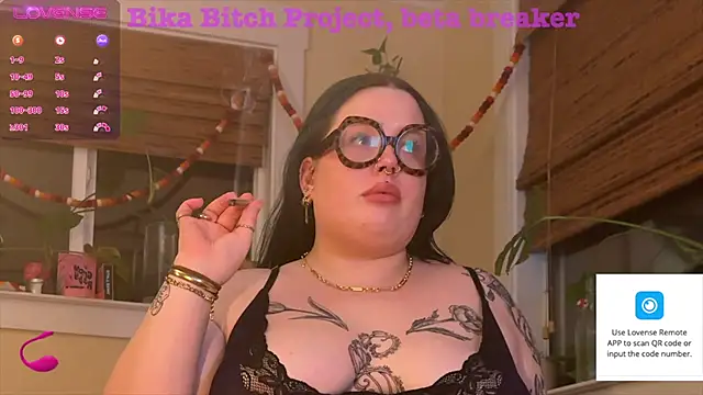 Snapshot of MissBika chatting on 12/04/24, 07:50 MissBika online show from 12/04/24, 07:50