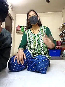 riya190 online show from 02/15/25, 10:11