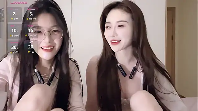 Snapshot of Sweet-Angel999 chatting on 02/03/25, 02:34 Sweet-Angel999 online show from 02/03/25, 02:34