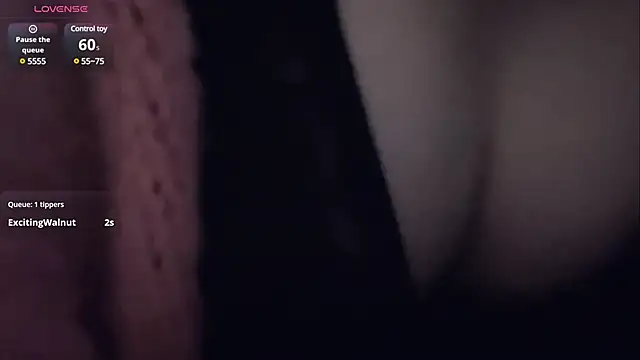 Snapshot of Sweet-Angel999 chatting on 02/26/25, 05:50 Sweet-Angel999 online show from 02/26/25, 05:50