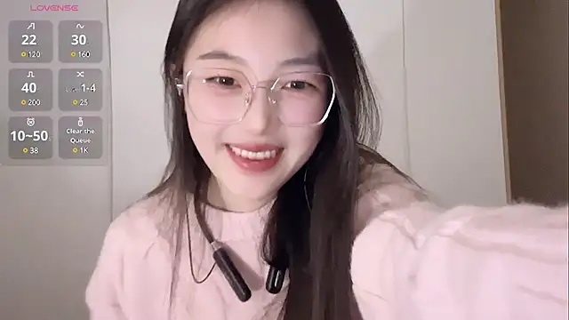 Snapshot of Sweet-Angel999 chatting on 03/17/25, 08:09 Sweet-Angel999 online show from 03/17/25, 08:09