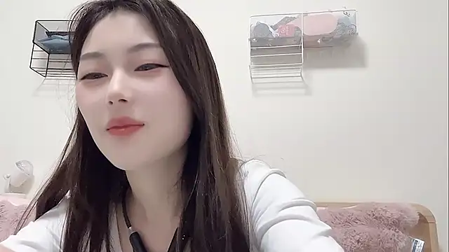 Sweet-Angel999 online show from 03/17/26, 08:56