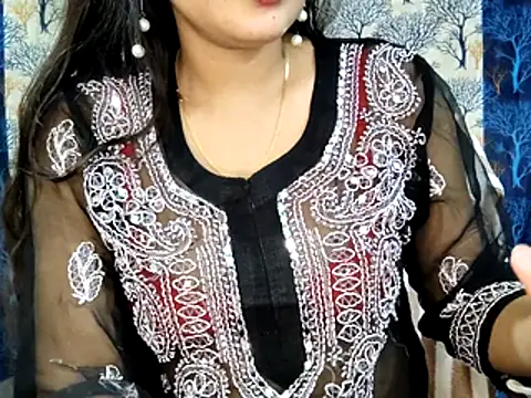 Aarvi Arora online show from 11/22/25, 10:14