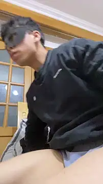 Snapshot of shuai321 chatting on 01/03/25, 01:36 shuai321 online show from 01/03/25, 01:36