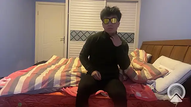 Snapshot of shuai321 chatting on 01/27/25, 08:51 shuai321 online show from 01/27/25, 08:51