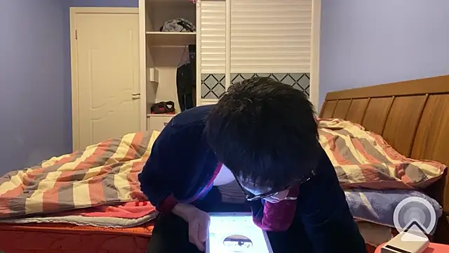 Snapshot of shuai321 chatting on 02/02/25, 01:19 shuai321 online show from 02/02/25, 01:19