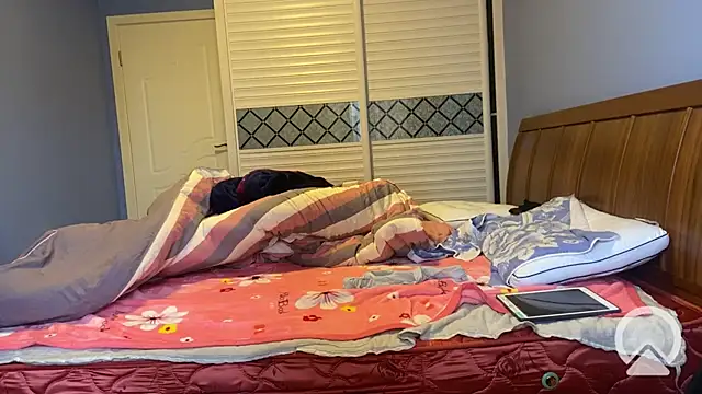 Snapshot of shuai321 chatting on 02/04/25, 07:40 shuai321 online show from 02/04/25, 07:40