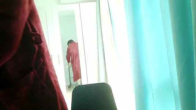 Snapshot of shuai321 chatting on 03/10/25, 06:38 shuai321 online show from 03/10/25, 06:38