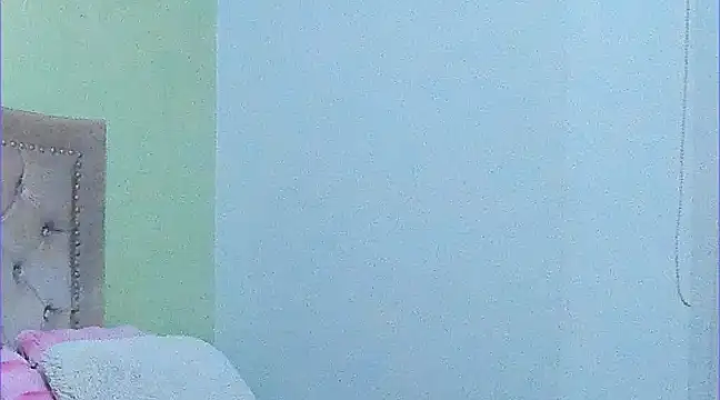 Snapshot of Luciluu20 chatting on 01/24/25, 01:13 Luciluu20 online show from 01/24/25, 01:13