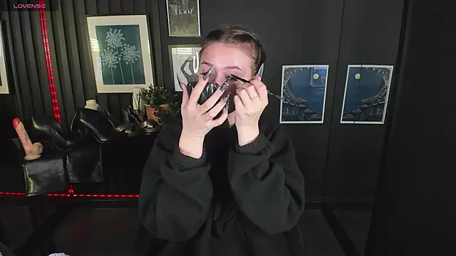 Lily Moonlight online show from 12/07/24, 06:32