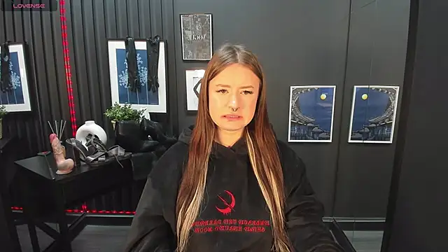 Lily Moonlight online show from 01/09/25, 07:10