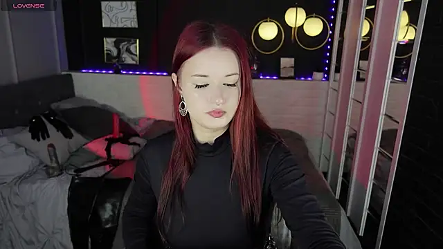 Lily Moonlight online show from 10/01/25, 07:25