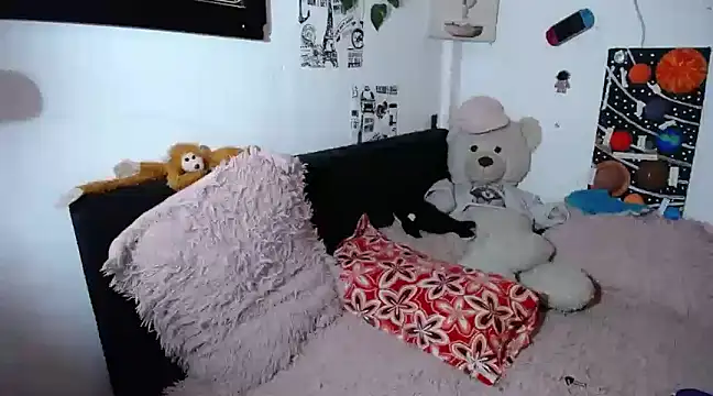 Snapshot of Dy_Hanna chatting on 01/18/25, 03:05 Dy Hanna online show from 01/18/25, 03:05